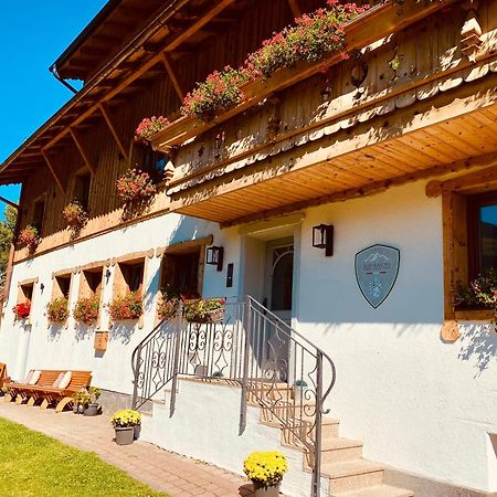 Alm Seasons Premium Chalet & Studios Заалбах-Хинтерглем Екстериор снимка