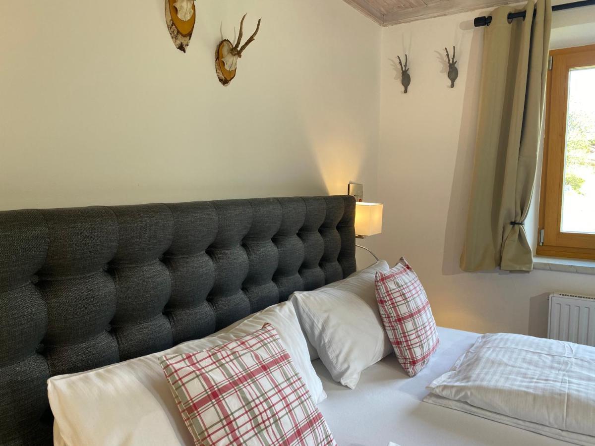 Alm Seasons Premium Chalet & Studios Заалбах-Хинтерглем Стая снимка